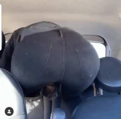 Shake that thang, Courtney