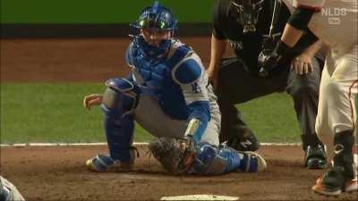 [Highlight] Slow motion replay shows Wilmer Flores checked his swing