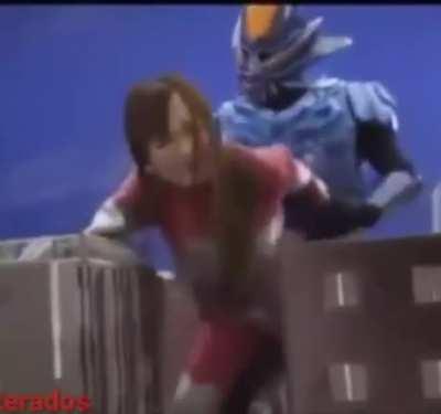 Banda creo que me instale la version equivocada de Power Rangers