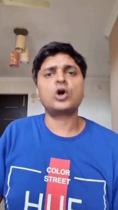 Ye to dhoti khol rha hai