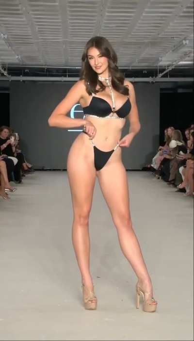 Rachel Pizzolato - EA Lingerie, New York Fashion Week 2024