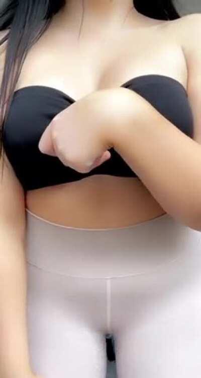 What do you think of my perky titties? 😏😏