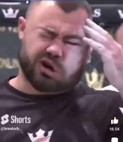 Pavel de la 9B vs Paznicu Scolii