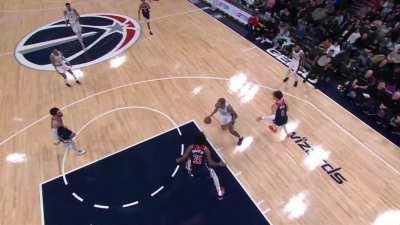 [Highlight] Wembanyama tries to end Marvin Bagley but gets called for the offensive foul