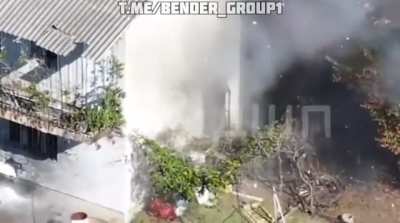 Multiple Russian FPV drones struck a building with Ukrainian soldiers inside, causing it to completely collapse