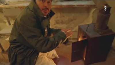 За то у нас много газа