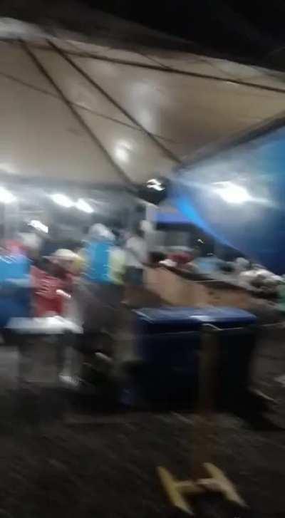 [NSFW]Caminhoneiro atropela manifestantes que tentavam trancar estradas em Cacoal. Mortos.