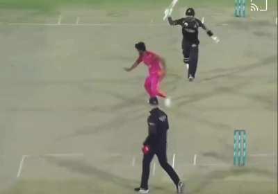 Babar responds to critics' demands to play aggressively