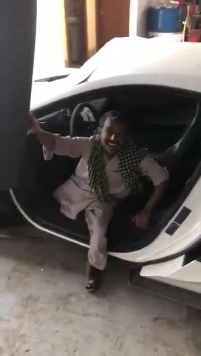 Car, car, car. Mia, mia, mia...