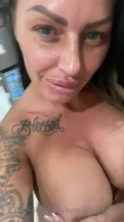 💧 Pussy Dripping Warm Cum 🥵