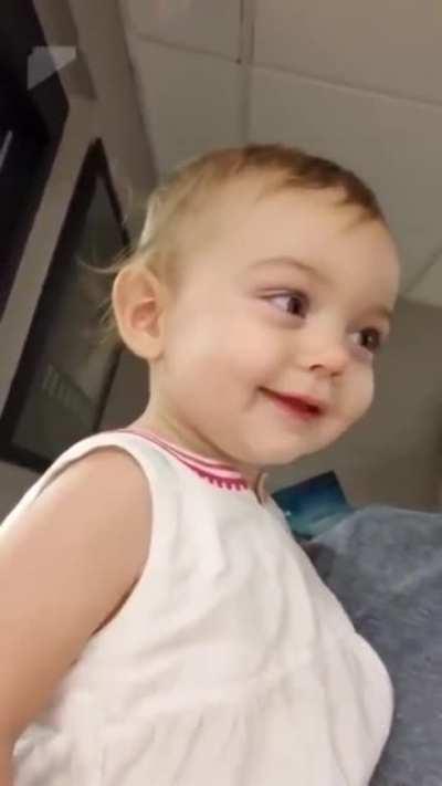 A little girl first encounter with echo