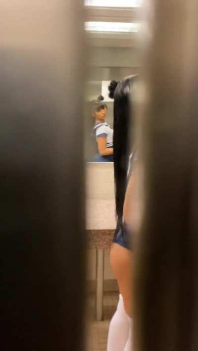 Spying on the popular schoolgirl~