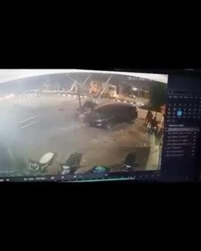 Train crash into a truck ended in big bang (multiple pov) in Indonesia 