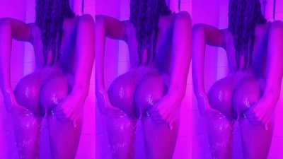 Im a cutie with a booty