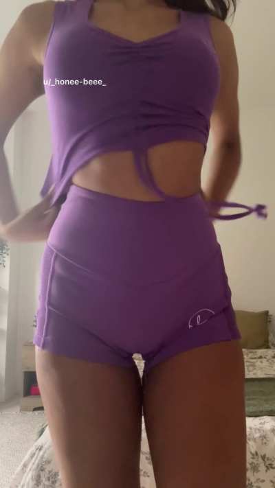 Feeling extra fluffy and jiggle in this cute G-String <3