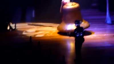 This choreography is nuts!!! Beyonce could never!