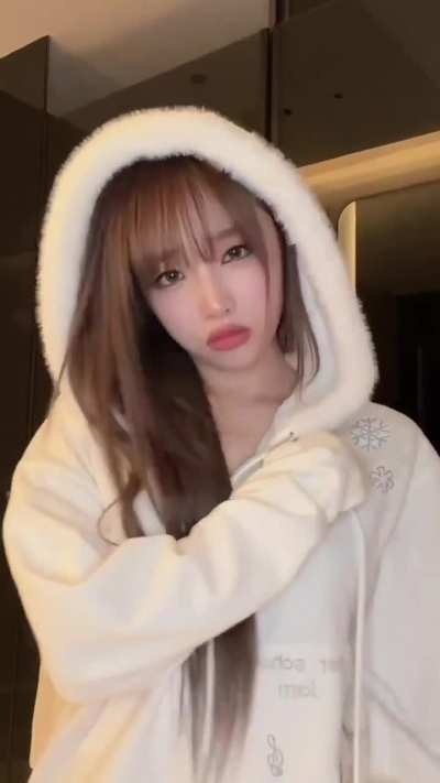 251120 Choi Yena Twitter Update