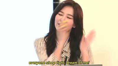 Seulgi doing Deukae's 'Dream of me' intro