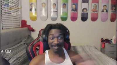 BruceDropEmoff meets baby smoove 😁