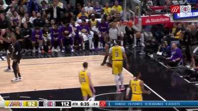 [Highlight, Clippers Feed] Norman Powell throws it up and Kawhi Leonard throws it down as Clippers go up 20!