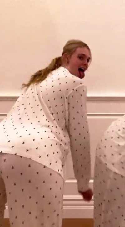 Elle fanning shaking that booty