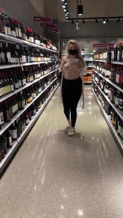 Wine, dine and 69😚 [GIF]
