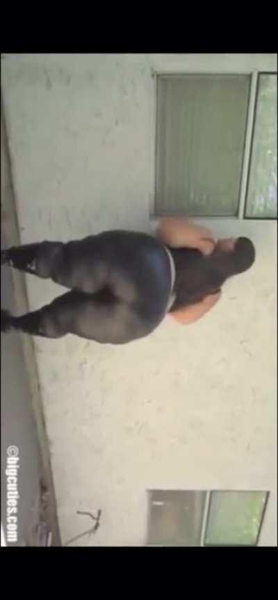 BOBERRY in sexy black tight clothes 🤤🤤🤤😍