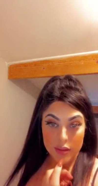 Qui a le mym ou des sextapes ou nudes de jesslasexy svp ?