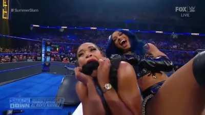 Sasha brutally gags Bianca with her own hair!