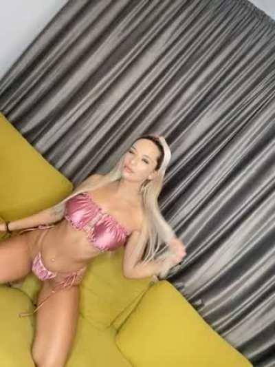 Could I send you my nudes everyday link in the comments