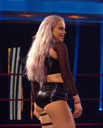 Liv and her wonderful booty