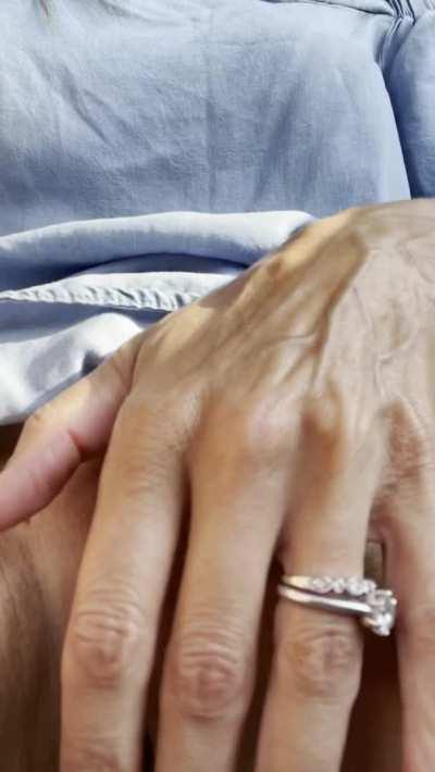 A good host always lets you cum inside😉 45 Female