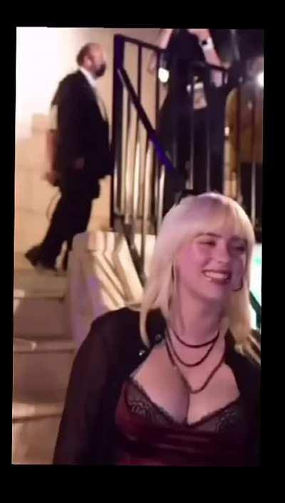 Billie’s excited reaction finding out how many men are stroking and cumming to her new pics