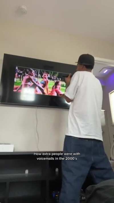 Voicemail message intro & outro