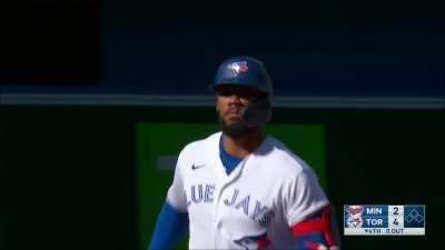 [Highlight] [Highlight] Teoscar Hernandez hits a pop up that goes over the left field wall for a 3-run home run