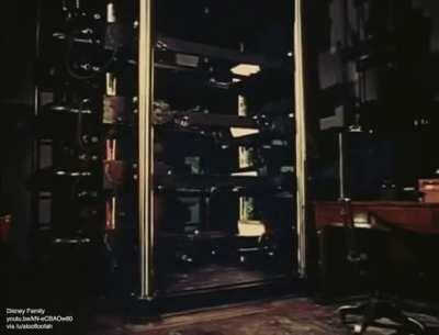 How Disney's multiplane camera worked