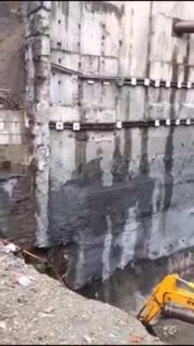 (JULY 2018) Istanbul retaining wall collapse