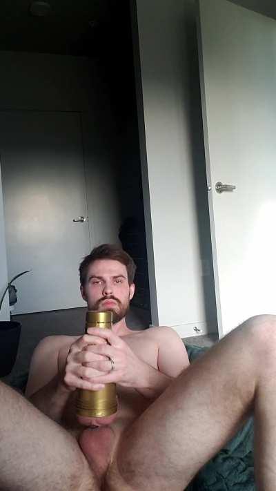 Love pounding my fleshlight