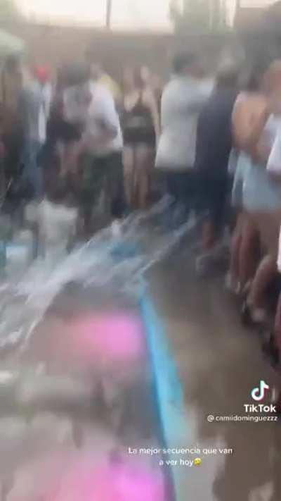 Fiesta en el conurbano