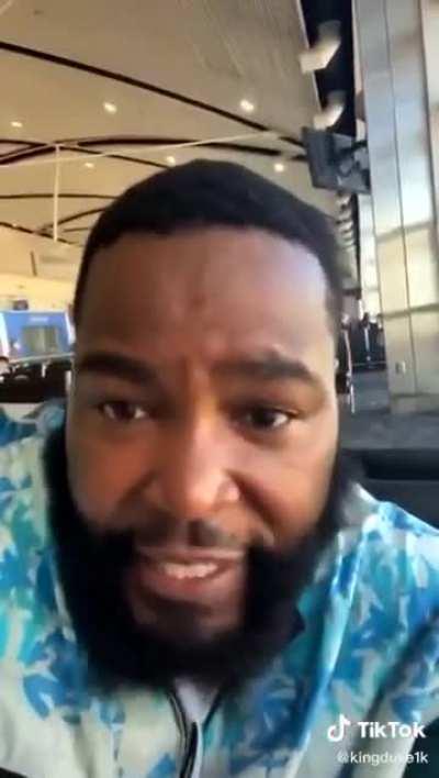 Gege in the midst of creating the best plot ever by killing off every character (I'm hard coping)