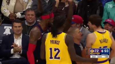 [Highlight] Patrick Beverley and Robert Covington trap Austin Reaves and force him to commit the turnover as the 76ers continue to steamroll the Lakers
