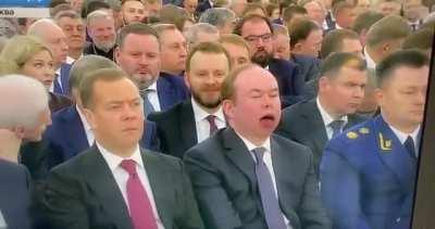 Preparing to meet Putin's ass