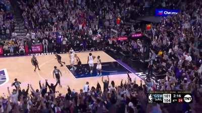 [Highlight] Fox hits a huge three to put the Kings up six with just over two minutes to go
