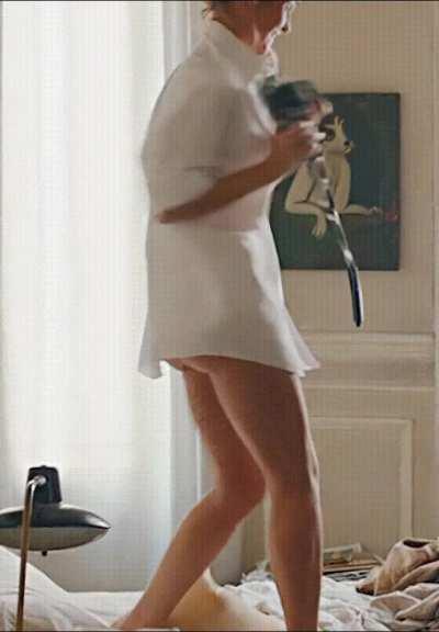 Imagine Emma Watson sitting on & using your face all night