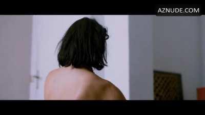 Gemma Arterton strips for Adele Exarchopoulos