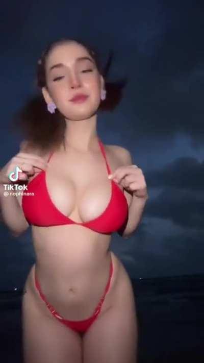 Her bounce pretty well 🍒👀💦