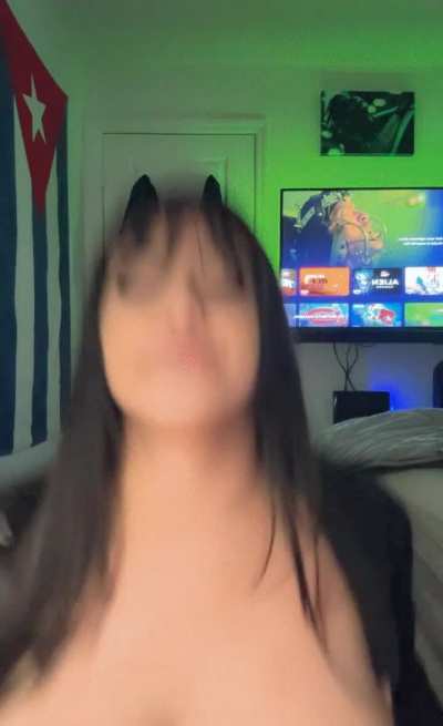 Big boobs like this stay natural, and the balance feels perfect