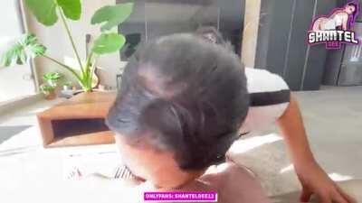 She Makes It Look Easy