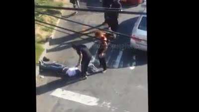 Guy gets jumped in fight