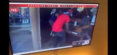 Yall giornos joined the raids